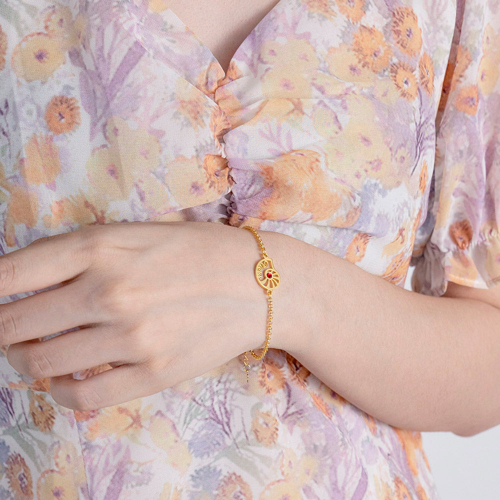 Personalized Name Conch Necklace and Bracelet with Birthstone in Gold