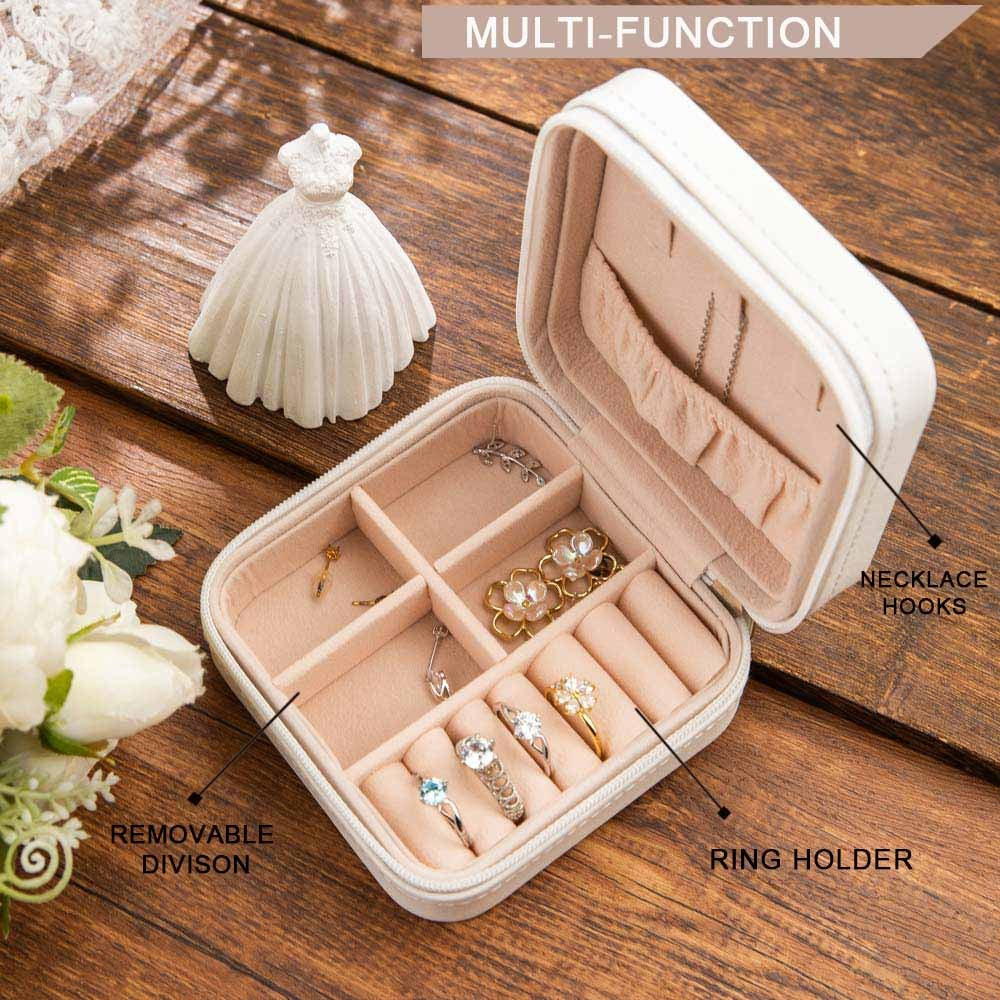 Custom Name Birth Flower Jewelry Travel Case, Vegan Leather Jewelry Organizer Box, Birthday/Mother's Day/Wedding Gift for Mother/Wife/Bridesmaids