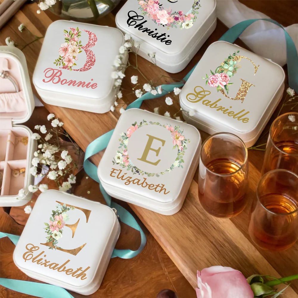 Initial & Name Jewelry Box with Flowers, Jewelry Travel Case, Portable Jewelry Box, Jewelry Organizer, Gift for Bridesmaids/Mom/Girlfriend