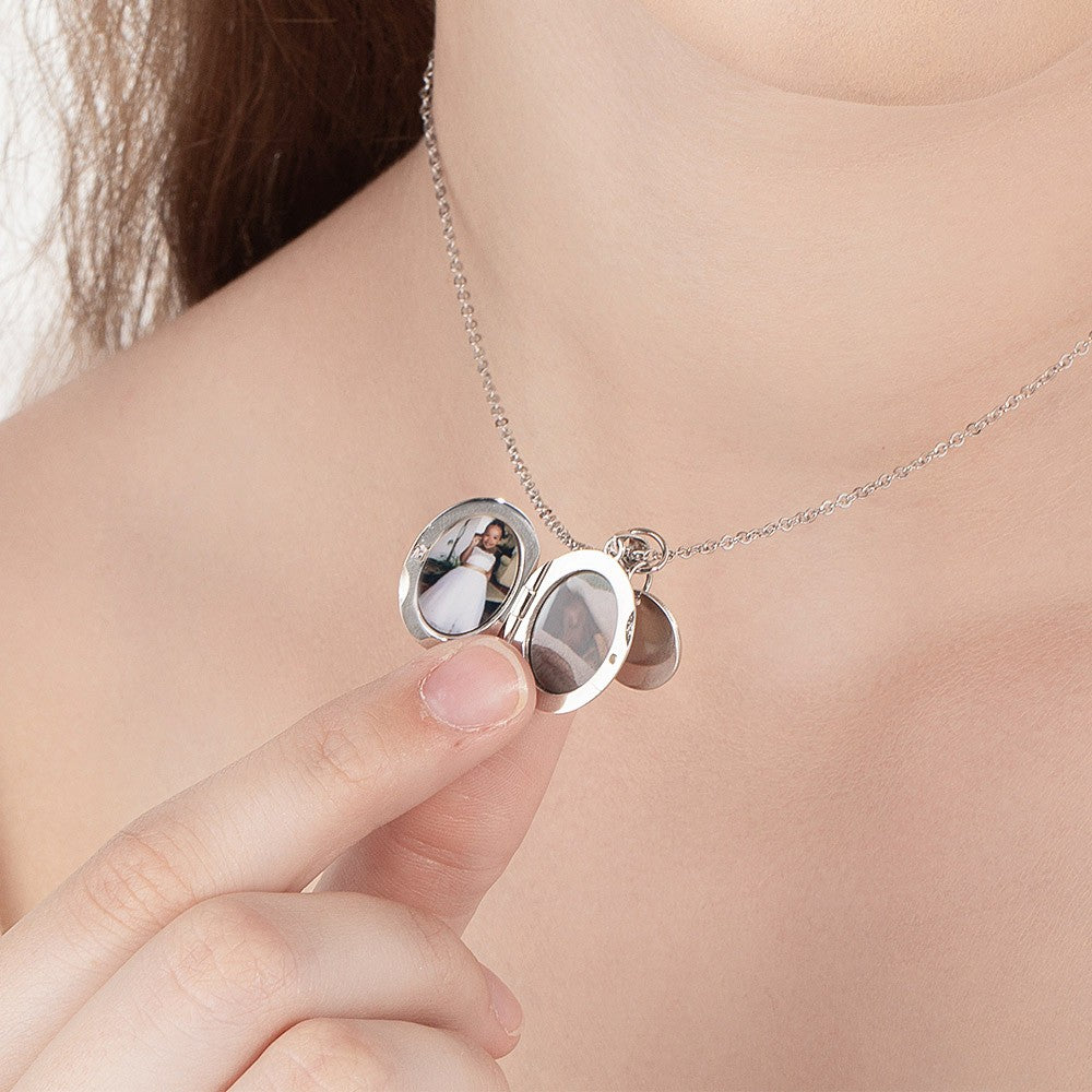 Personalized Birth Flower & Photo Necklace, Photo Necklace with Name, Oval Locket Necklace, BirthDay/Valentine's Gift for Mom/Grandma/Wife/Couple