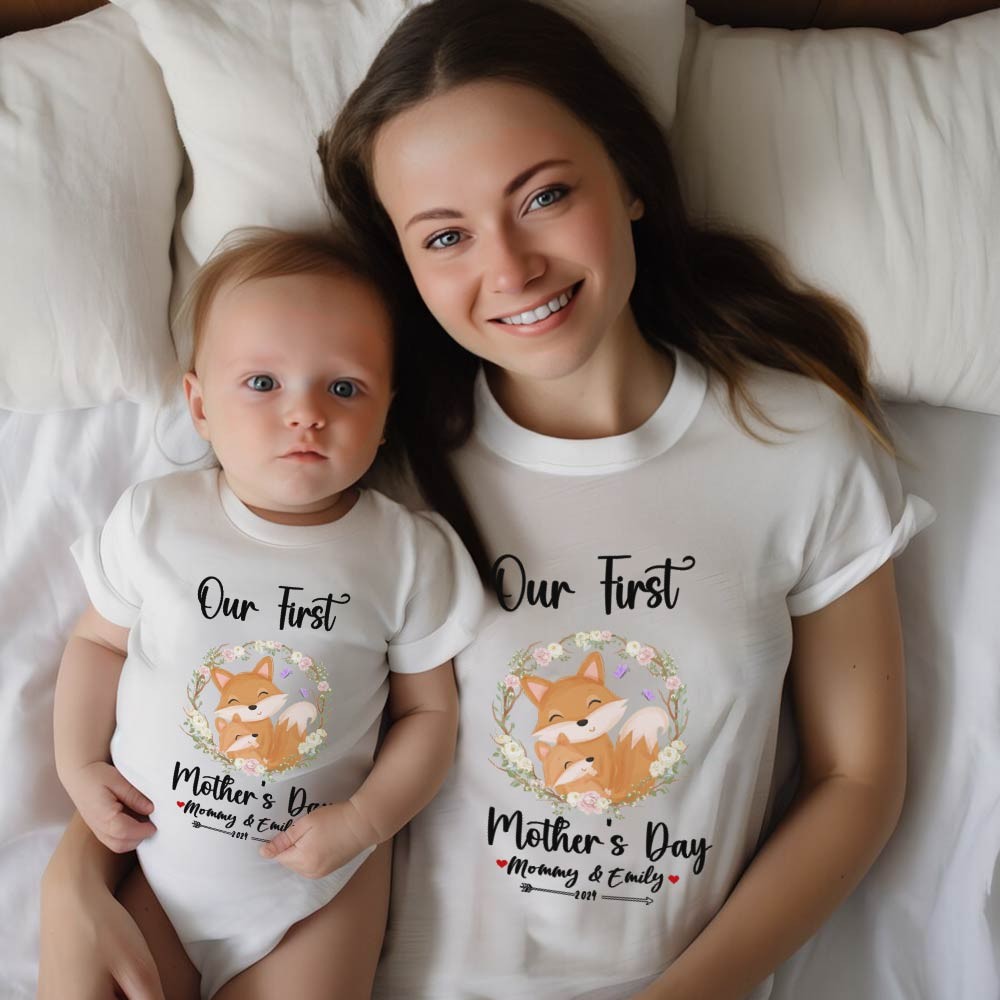 Our First Mother's Day Mom and Baby Set/Matching Shirt, Mummy and Baby Gift, Mama Baby Foxes, T-shirt Bodysuit Romper Babygrow Vest Set, New Mom Gift, Mother's Day Gift