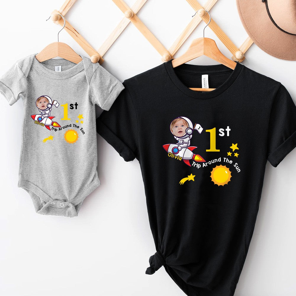 Personalized Baby's 1st Trip Around the Sun Parent-Child Clothing, Custom Memorial Photo & Name Baby Bodysuit, Baby Show Gift, Gift for Newborn/Family