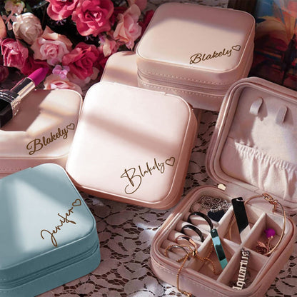 Custom Name Heart Jewelry Box, Vegan Leather Jewelry Travel Case Organizer Box, Birthday/Wedding/Bachelorette Party Gift for Mother/Wife/Bridesmaids
