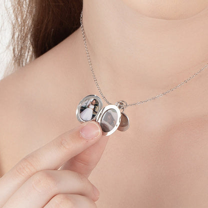 Personalized Birth Flower & Photo Necklace, Photo Necklace with Name, Oval Locket Necklace, BirthDay/Valentine's Gift for Mom/Grandma/Wife/Couple