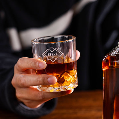 Personalized Name Engraved Whiskey Glass, 10oz Bourbon Whiskey Wine Glass, Alcohol Gift for Whiskey Drinker, Father's Day Gift for Dad/Groomsman/Men